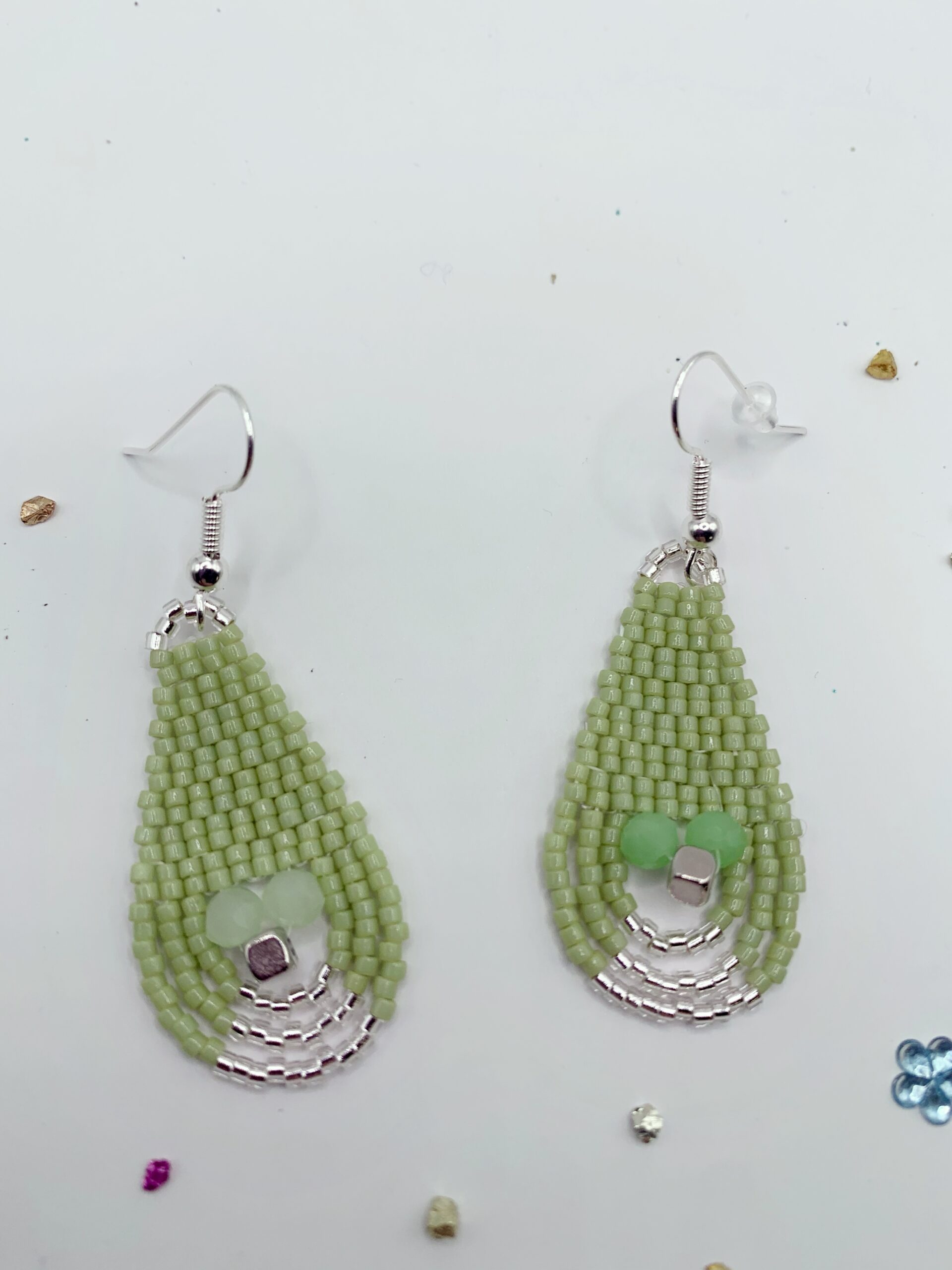 boucles d'oreilles " goutte verte" boucles d'oreilles " goutte verte"